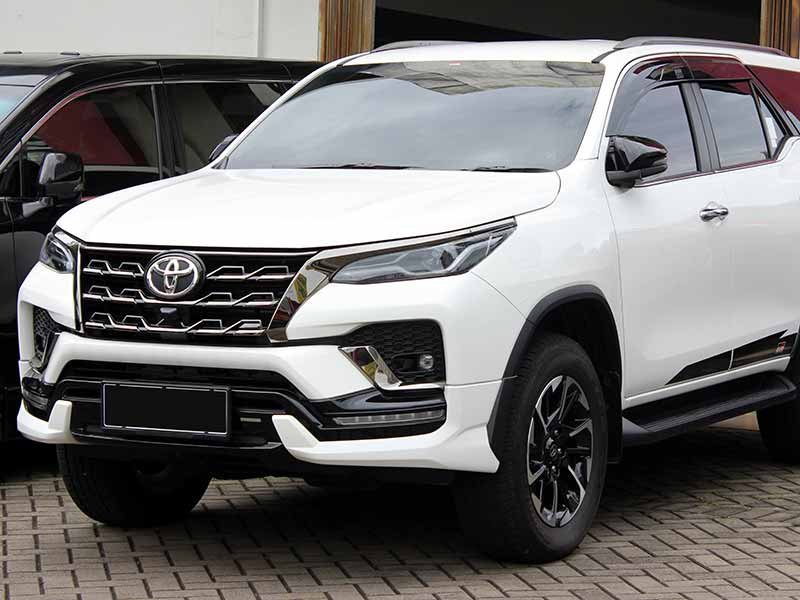 Fortuner vs Innova