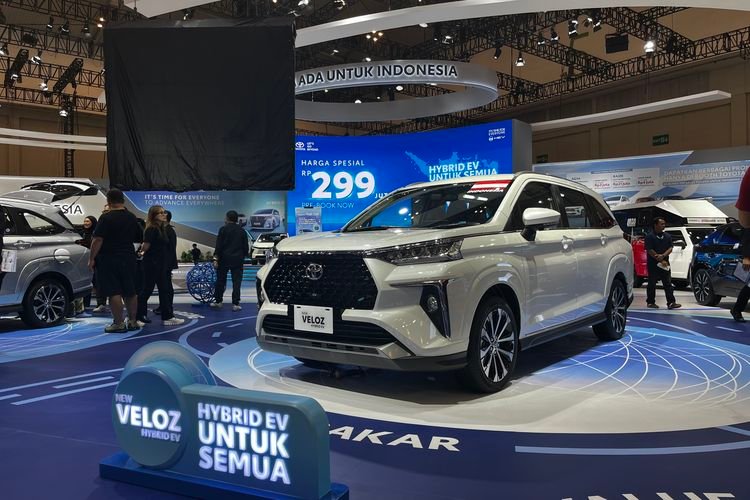 Toyota Veloz Hybrid Siap Tampil di GJAW 2025 — Konsumen Sudah Bisa Booking dari Sekarang