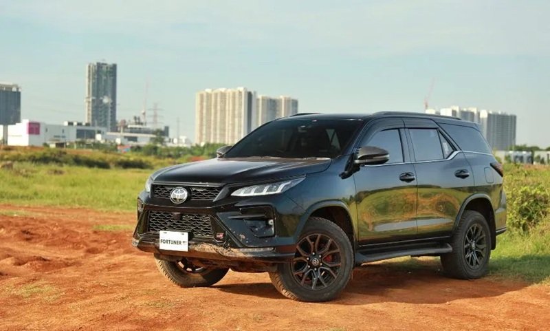 Kenapa Toyota Fortuner 4x4 Cocok untuk Proyek & Medan Ekstrem di Batam